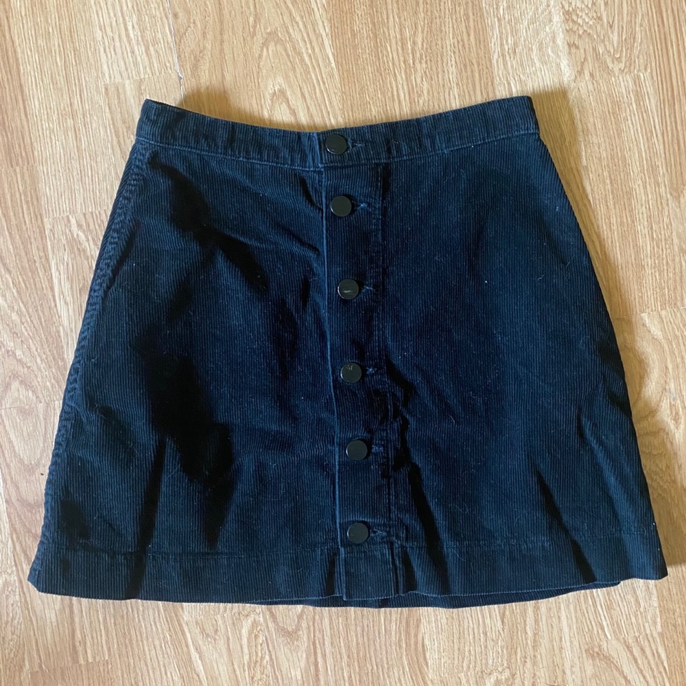 American Apparel Size Small Black Skirt